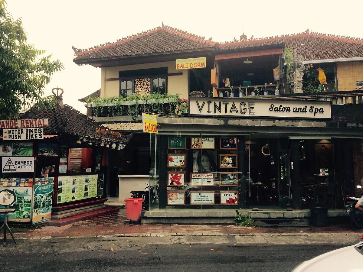 Rw Downtown Hostel Ubud Indonesia